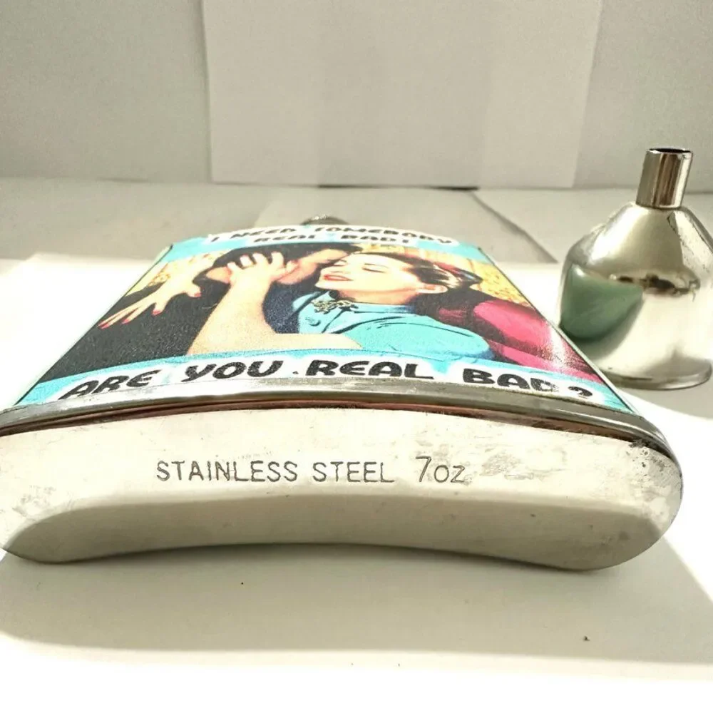 Flask Brand New. Never used. Comes with an easy pour spout